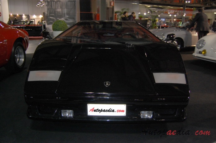 Lamborghini Countach 1973-1990 (1988-1990 Lamborghini Countach 25th Anniversary), front view