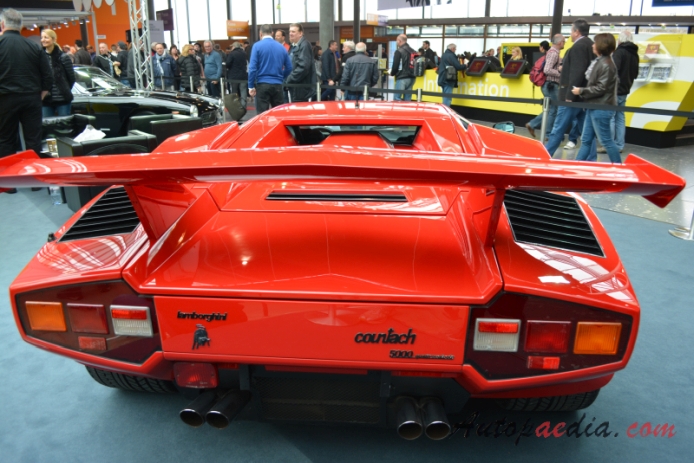 Lamborghini Countach 1973-1990 (1988 LP 5000 S Quattrovalvole), tył