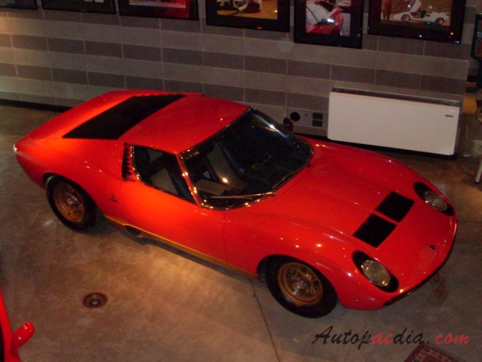 Lamborghini Miura 1966-1974, prawy przód