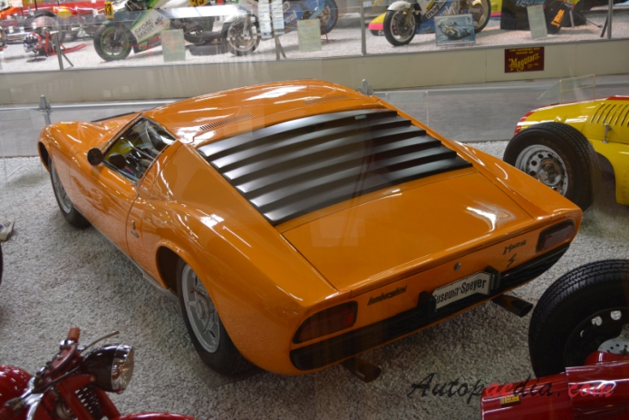 Lamborghini Miura 1966-1974 (1970 P400 S),  left rear view