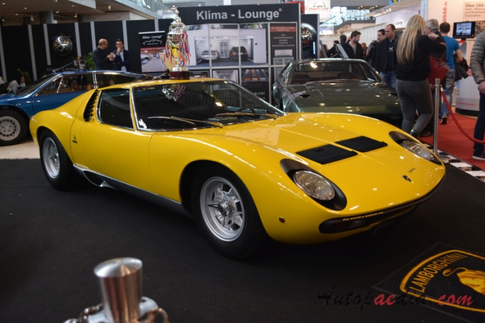 Lamborghini Miura 1966-1974 (1972 SV), prawy przód