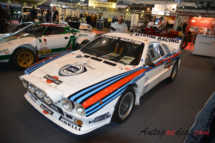 Lancia 037 1982-1983 (1982 Martini Racing)), left front view