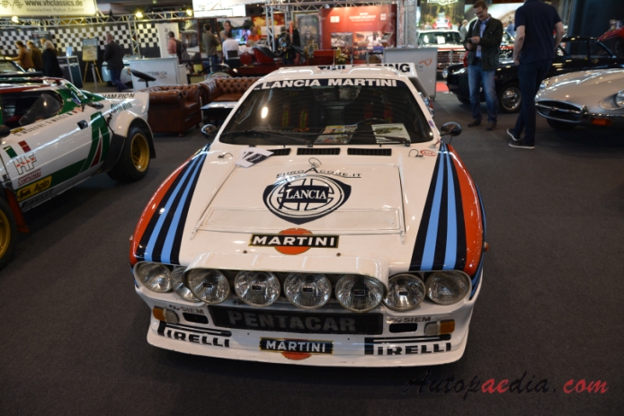Lancia 037 1982-1983 (1982 Martini Racing)), front view