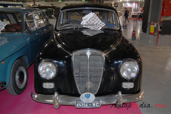 Lancia Appia 2. series 1956-1959 (1957 sedan 4d), przód