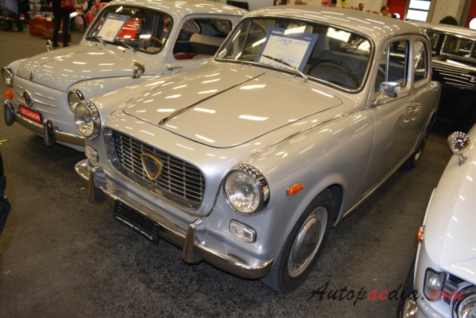 Lancia Appia 3rd series 1959-1963 (1962 sedan 4d), left front view