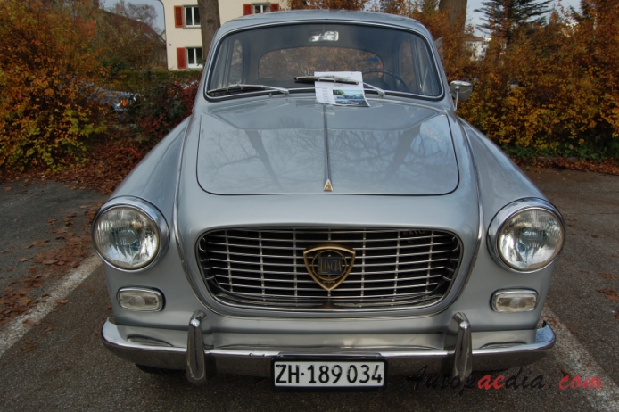 Lancia Appia 3. series 1959-1963 (1962 sedan 4d), przód
