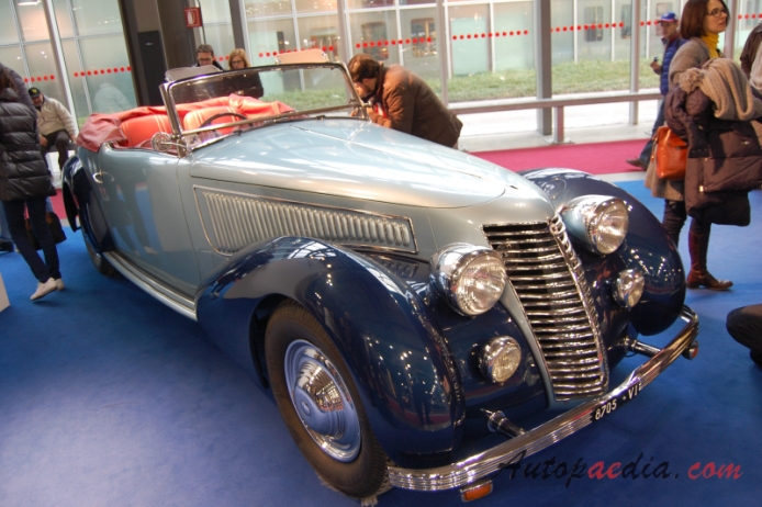 Lancia Astura 1931-1939 (1938 4. series Pininfarina cabriolet 2d), prawy przód