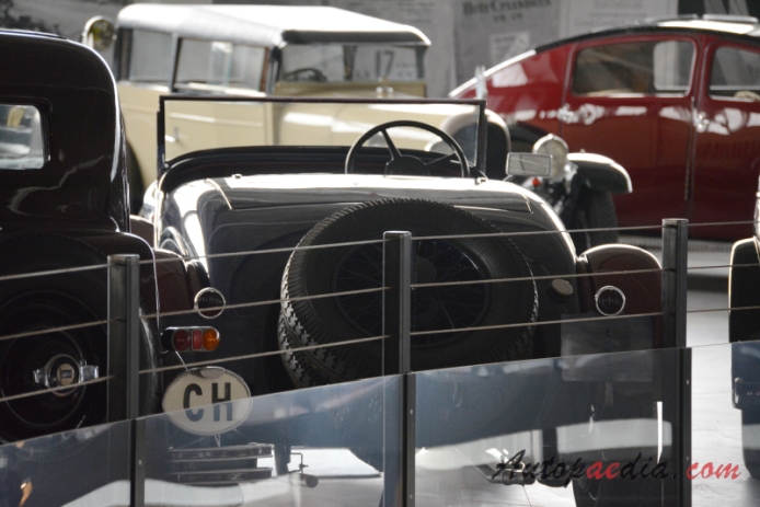Lancia Augusta 1933-1936 (1936 Farina roadster/2d), tył