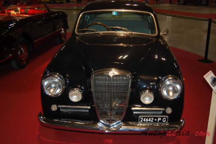 Lancia Aurelia B20 1951-1958 (1955 4. Series Pininfarina Coupé 2d), przód