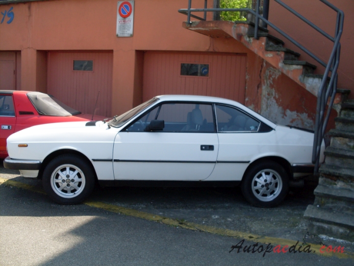 Lancia Beta 1972-1984 (1982-1984 series 4 Coupé), lewy bok