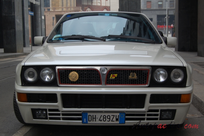 Lancia Delta 1. generacja 1979-1994 (1991-1994 HF Integrale 16v), przód
