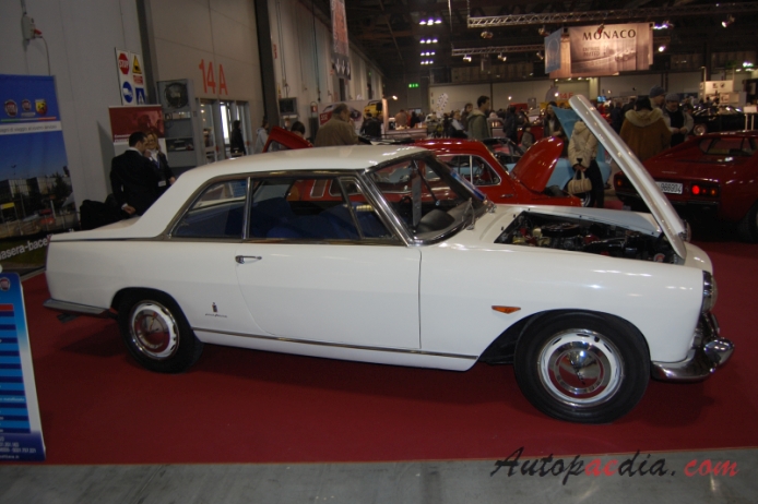 Lancia Flaminia 1957-1970 (1960 Pininfarina Coupé 2d), prawy bok