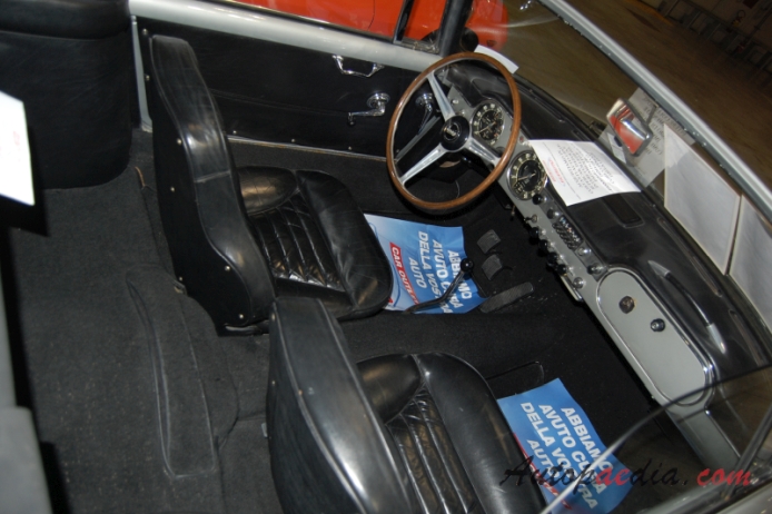 Lancia Flaminia 1957-1970 (1961 GT Touring convertible 2d), wnętrze