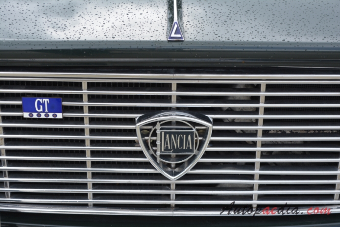 Lancia Fulvia 1963-1976 (1968 Lancia Fulvia Berlina GT 4d), emblemat przód 