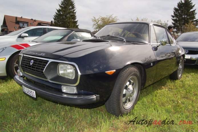 Lancia Fulvia 1963-1976 (1971 2nd series Sport 1.3S Zagato Coupé), left front view