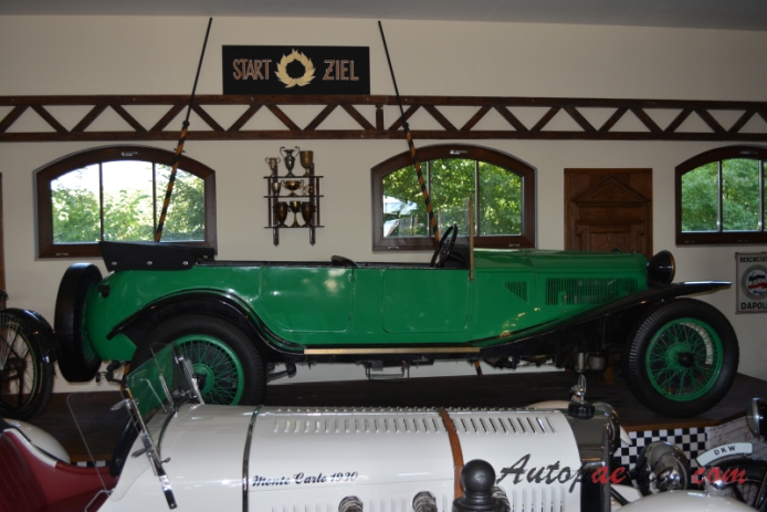 Lancia Lambda 1922-1931 (1927 tourer 4d), prawy bok