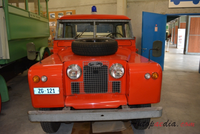 Land Rover Series 2, 2a 1958-1971 (1962 fire engine 2d), front view
