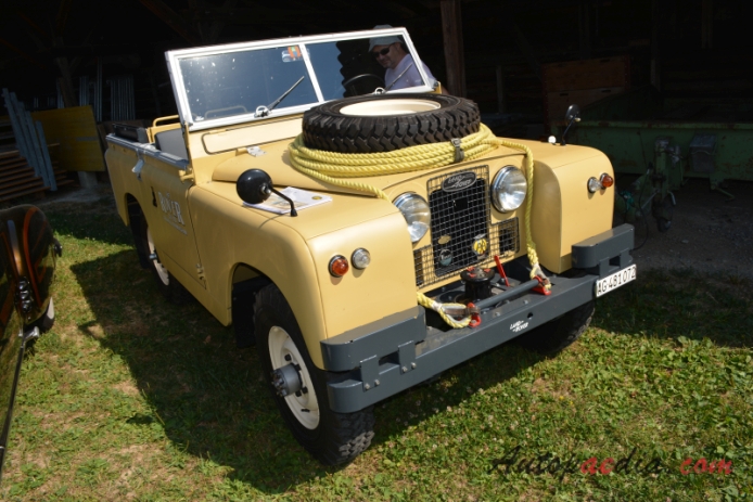 mond verzekering Brig Land Rover Series 2, 2a 1958-1971 (1962 pickup 2d), right front view,  Autopaedia: Encyclopaedia of Young- and Oldtimers