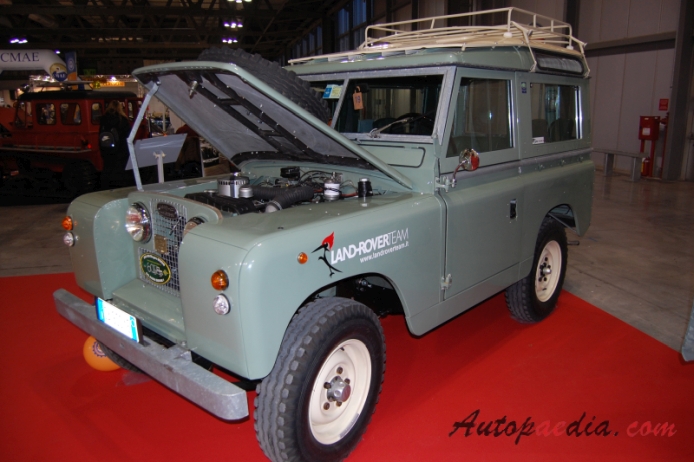 Land Rover Series 2, 2a 1958-1971 (1965 2A SW off-road 3d), lewy przód