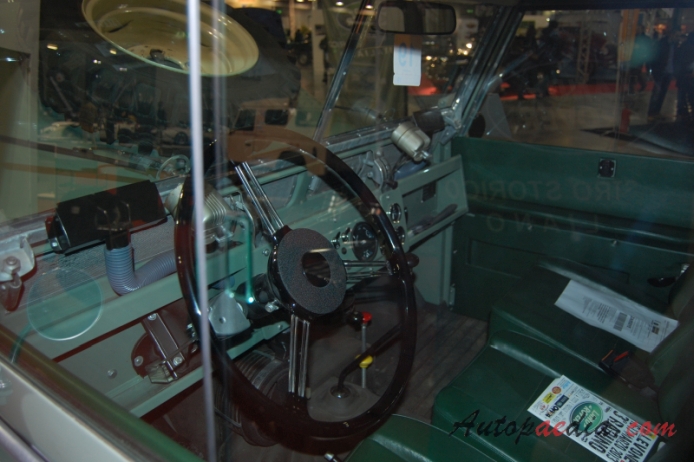 Land Rover Series 2, 2a 1958-1971 (1965 2A SW off-road 3d), interior