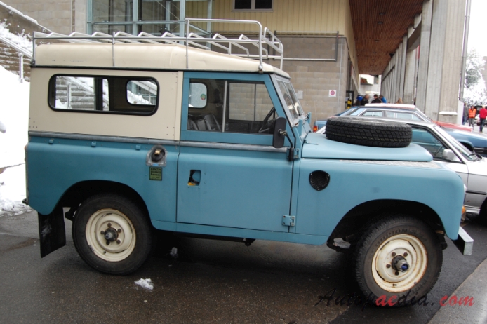 Land Rover Series 3 1971-1985 (off-road 3d), prawy bok
