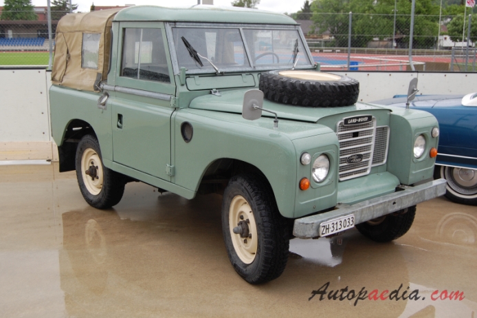 Land Rover Series 3 1971-1985 (pickup off-road 3d), right front view
