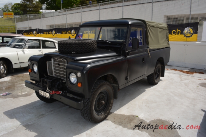 Land Rover Series 3 1971-1985 (pickup off-road 3d), left front view