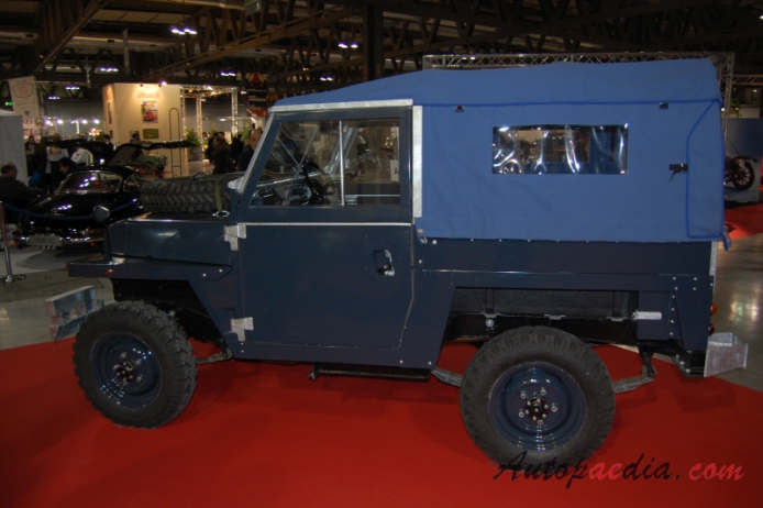Land Rover 1/2 ton Lightweight Series IIA 1968-1972 (1969 pojazd wojskowy off-road), lewy bok
