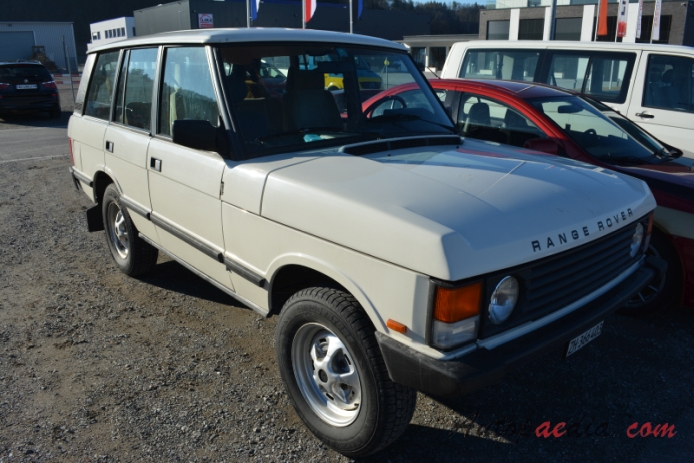 Range Rover 1st generation (Range Rover Classic) 1970-1995 (1986-1995 SUV 5d), right front view