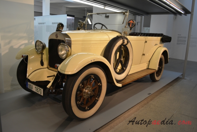 Laurin-Klement 110 (Skoda 110) 1925-1929 (1926 roadster 4d), left front view