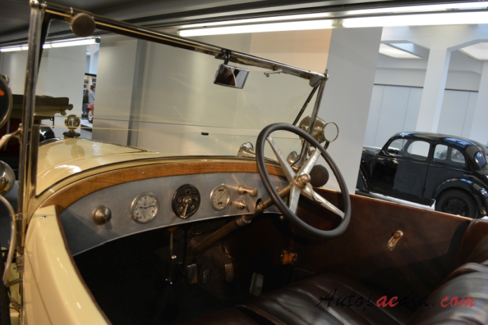 Laurin-Klement 110 (Skoda 110) 1925-1929 (1926 roadster 4d), wnętrze