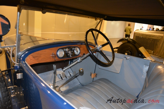 Laurin-Klement 110 (Skoda 110) 1925-1929 (1929 roadster 4d), interior