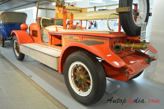 Laurin-Klement Type MF 1917-1923 (1919 wóz strażacki), lewy tył