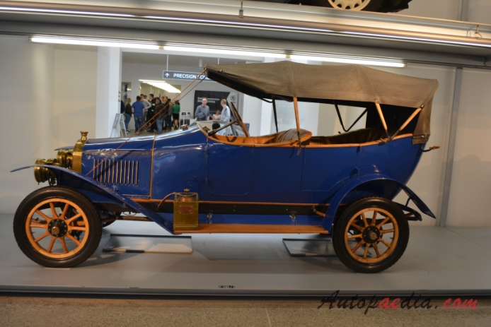 Laurin-Klement Type S 1911-1924 (1911 touring car), left side view