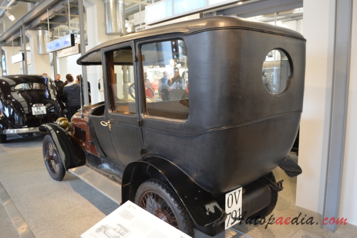 Laurin-Klement Type S 1911-1924 (1913 Type SG landaulet 3d), lewy tył
