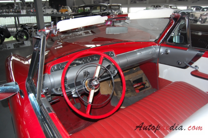 Lincoln Capri 1952-1959 (1953 convertible 2d), wnętrze
