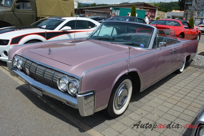 Lincoln Continental 4th generation 1961-1969 (1964 convertible 4d), left front view