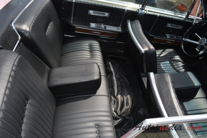 Lincoln Continental 4th generation 1961-1969 (1964 convertible 4d), interior