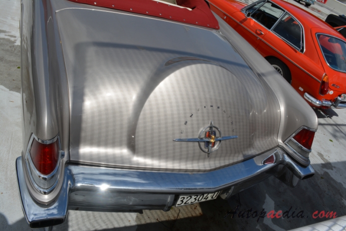 Lincoln Mark Series 2. generacja 1956-1957 (Continental Mark II convertible 2d), tył