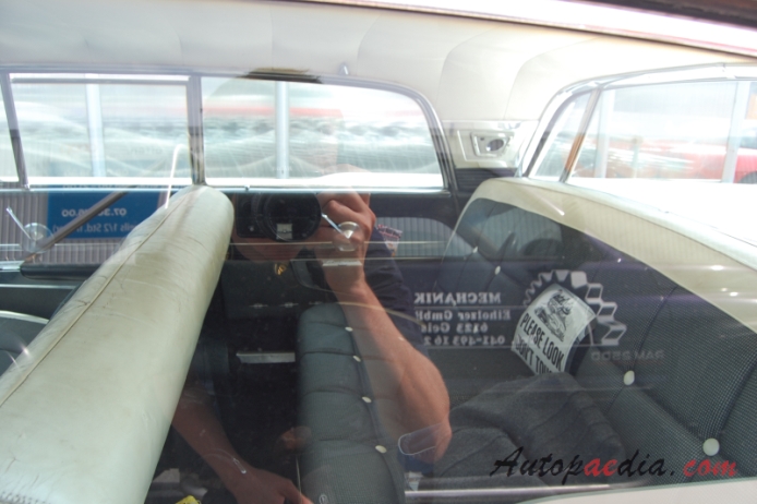 Lincoln Mark Series 3rd generation 1958-1960 (1960 Continental Mark V hardtop 4d), interior