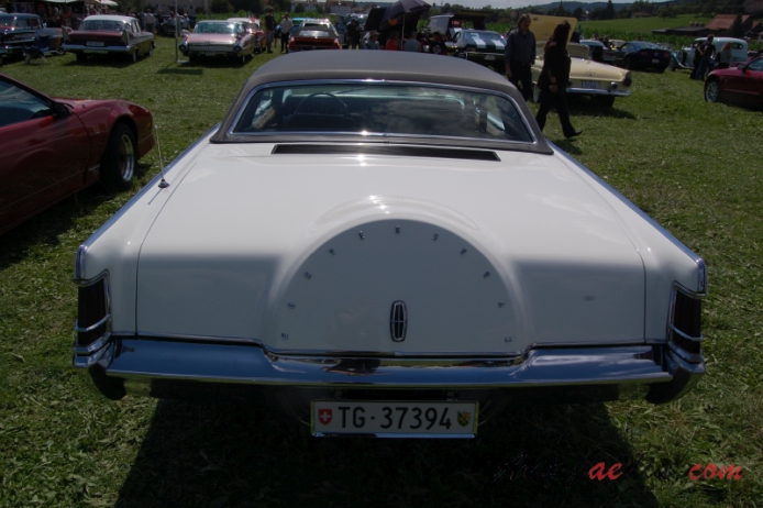 Lincoln Mark Series 4th generation 1968-1971 (1968 Continental Mark III Coupé 2d), rear view