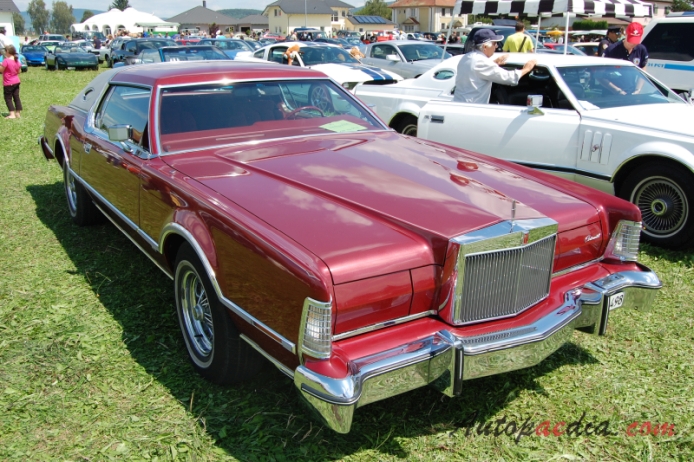 Lincoln Mark Series 5th generation 1972-1976 (1976 Designer Series Emilio Pucci Edition Continental Mark IV Coupé 2d), right front view