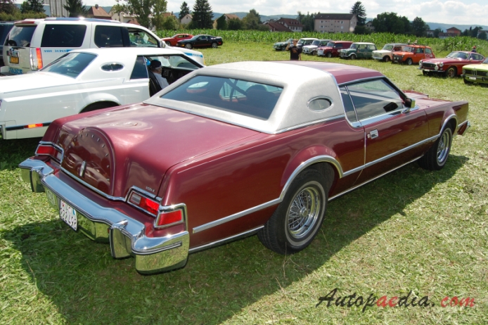 Lincoln Mark Series 5th generation 1972-1976 (1976 Designer Series Emilio Pucci Edition Continental Mark IV Coupé 2d), right rear view