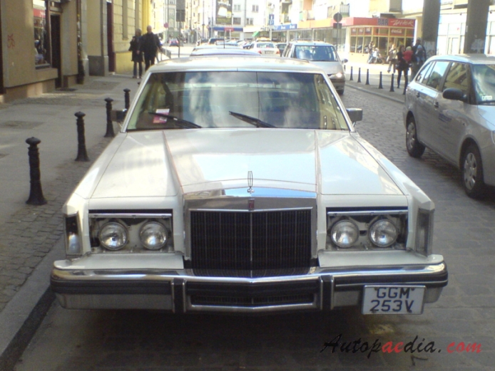 Lincoln Mark Series 7th generation 1980-1983 (Continental Mark VI Coupé 2d), front view