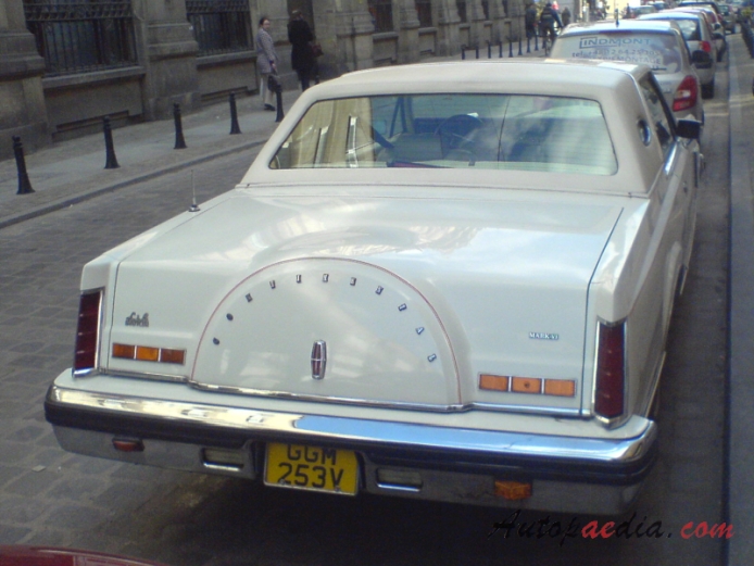 Lincoln Mark Series 7th generation 1980-1983 (Continental Mark VI Coupé 2d), rear view