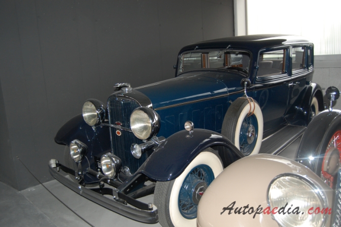 Lincoln K-series 1931-1942 (1932 saloon 4d), lewy przód