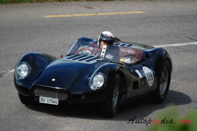 Lister Jaguar Knobbly BHL 16 (1958), left front view