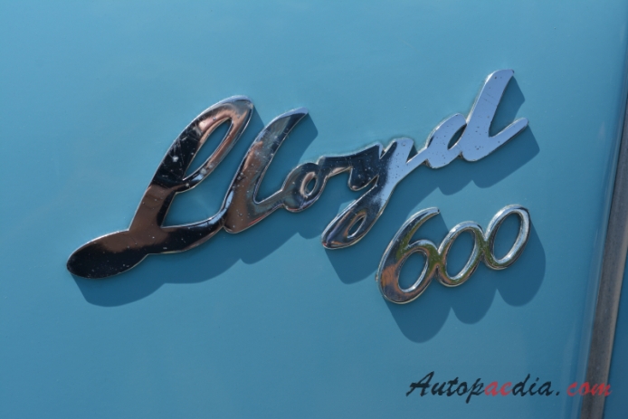 Lloyd 600 (Lloyd Alexander) 1955-1961 (LP 600 sedan 2d), emblemat tył 