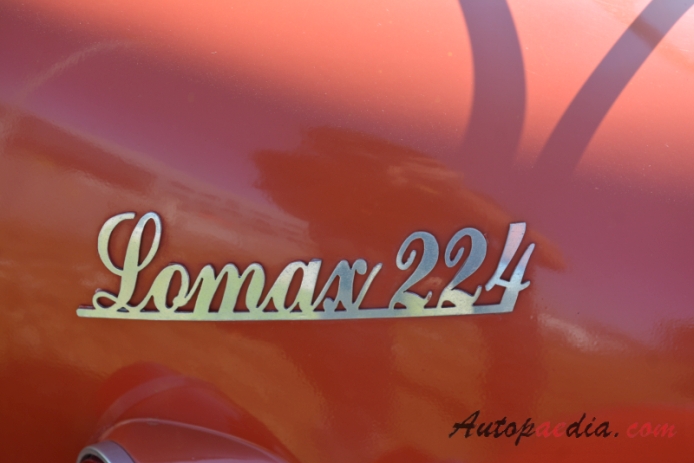Lomax 224 198x-200x (roadster 2d), rear emblem  