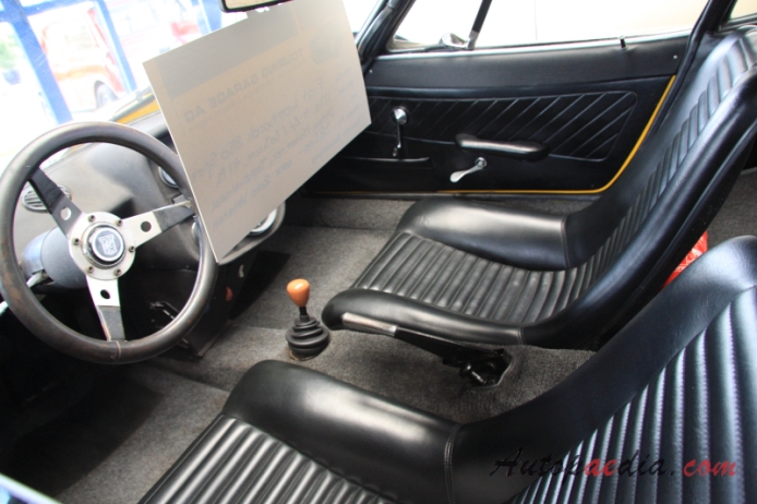 Lombardi Grand Prix 1968-1972 (1970 Fiat 850 Coupé), interior